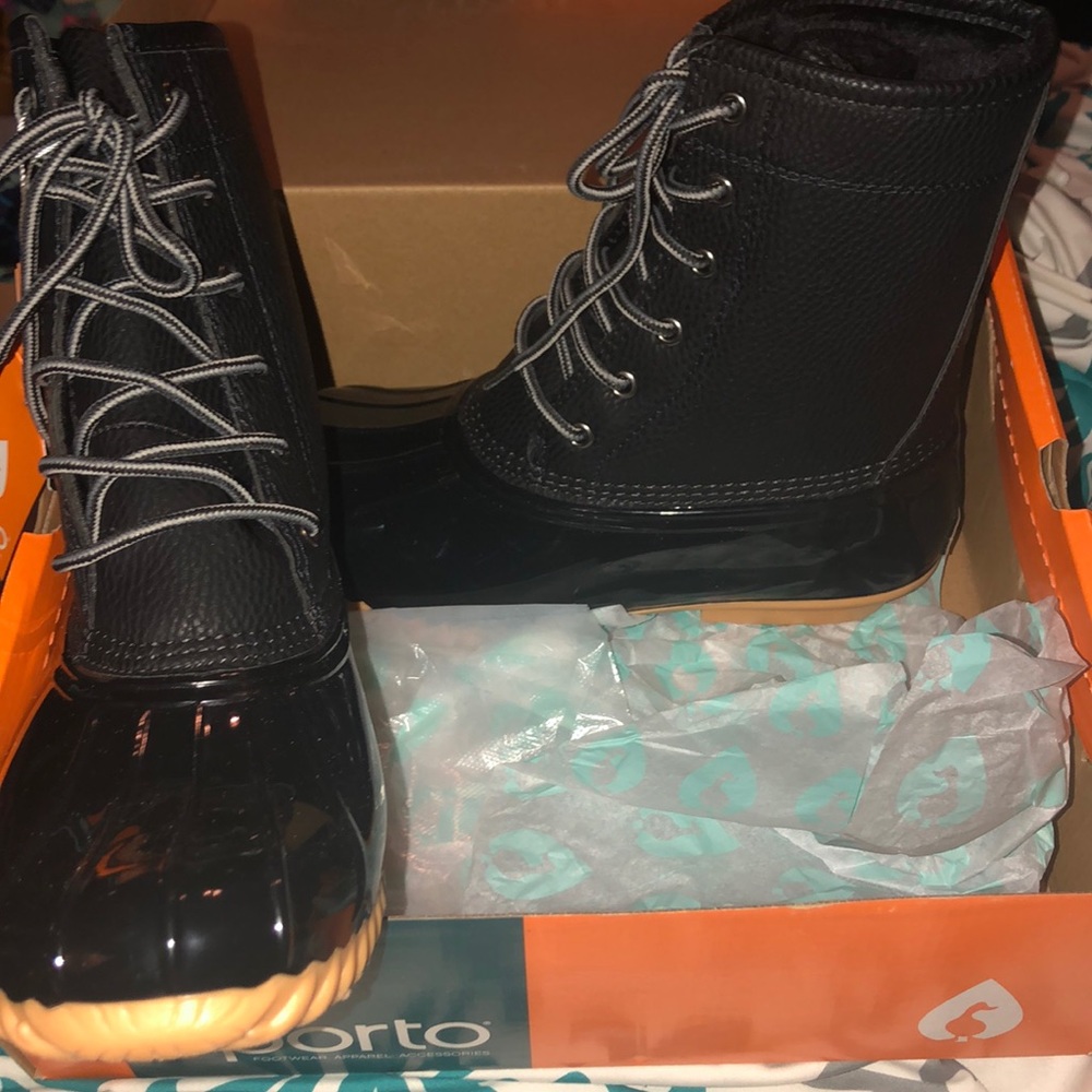 Size 9 Women’s Sporto Duck Boots
